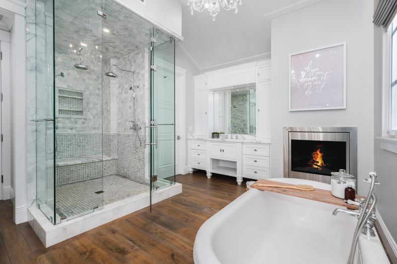Elegant Bathtub and Shower Combo